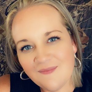 Meet your Posher, Sheena